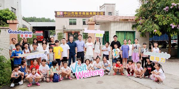Teachers and Students of Glowe Education visit Weifeng factory